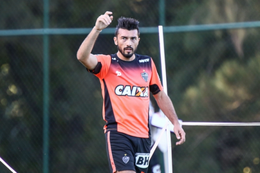 Dátolo treinou na Cidade do Galo, mas não foi relacionado por Diego Aguirre (Foto: Bruno Cantini/Atlético-MG)