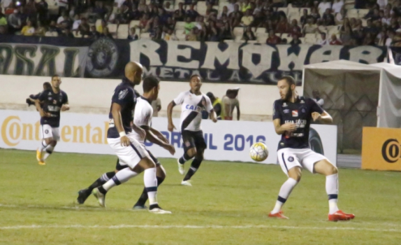 Remo 0 x 1 Vasco (13 de abril de 2016) - Copa do Brasil