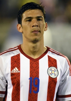 O zagueirão paraguaio Balbuena vem ganhando espaço no Corinthians