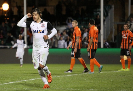 O paraguaio Romero é boa opção de ataque para o Corinthians em 2016