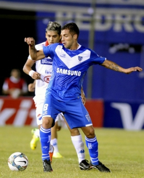O volante argentino Canteros está no Flamengo desde 2014