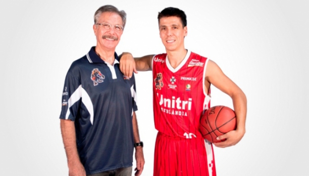 Helinho - Filho do ex-jogador Helio Rubens