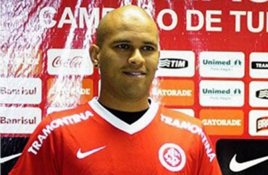 Gabriel (ex-Internacional) - filho do ex-jogador Wladimir