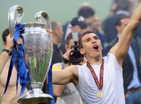 O zagueiro Lúcio foi campeão da Liga em 2010, pela Internazionale de Milão