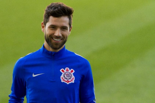 'Resgate' de Felipe vira exemplo ao Corinthians, que pode faturar milhões