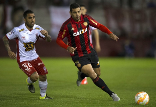 O meia Diego Souza voltou para comandar o Sport no Brasileirão