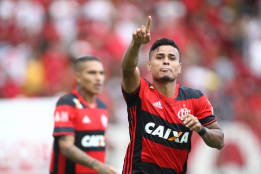 Resultado de imagem para jogadores do flamengo 2016 brasileirão