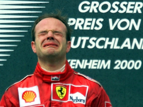 Rubens Barrichello não se conteve e caiu nas lágrimas em sua 1ª vitória na Fórmula 1