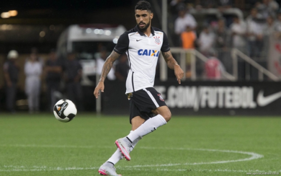 Vilson comemora titularidade, admite Timão 'tenso', mas rechaça desespero