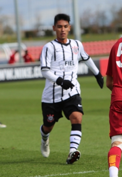 Fabricio Oya