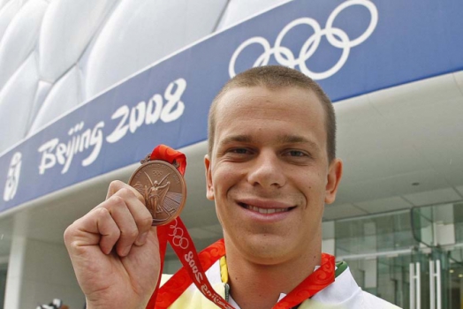 Olimpíadas 2008 Pequim - Cesar Cielo com medalha de Bronze.