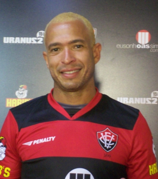 Júnior atacante do Vitória