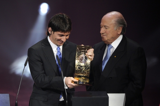 2009 - Messi é escolhido pela primeira vez o melhor jogador do mundo