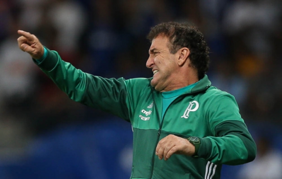 Dentro da meta para ser campeão, Palmeiras derrapa fora de casa