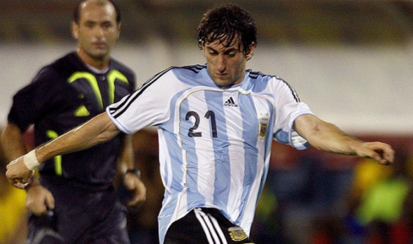 Diego milito (Foto:AFP)