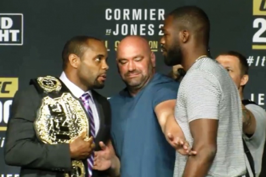 Cormier e Jones fazem a luta principal do UFC 200
