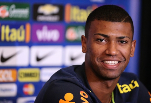 Walace, volante do Grêmio, foi convocado para vaga de Fred