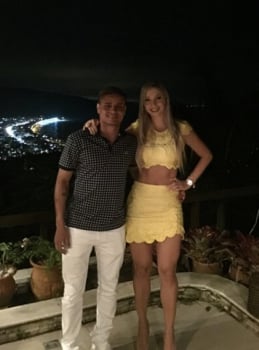 Juliane Winiarski, mulher do Everton