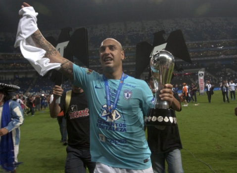 Após ser campeão no México com o Pachuca, o atacante argentino Nahuelpan veio para o Internacional