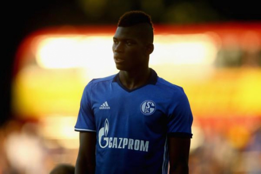 Embolo (Schalke 04) - 19 anos