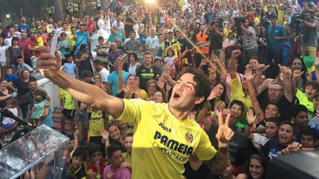 Pato apresentado no Villarreal
