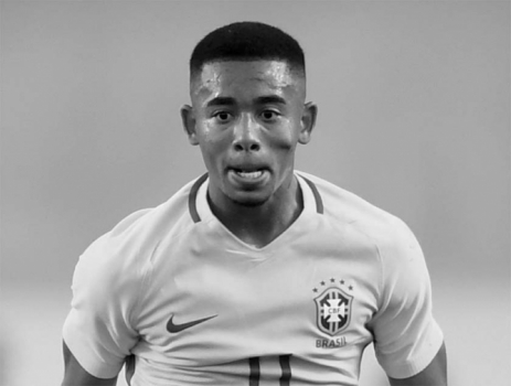 Guardiola elogia e compara Gabriel Jesus a Aguero: 'Compramos gols'