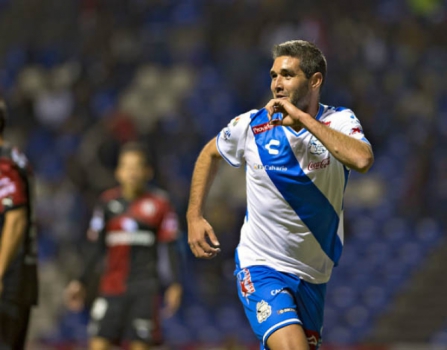 Álvaro Navarro, do Puebla, do México