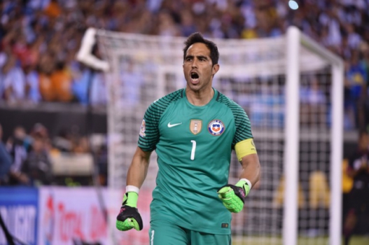O goleiro chileno Bravo trocou o Barcelona pelo Manchester City