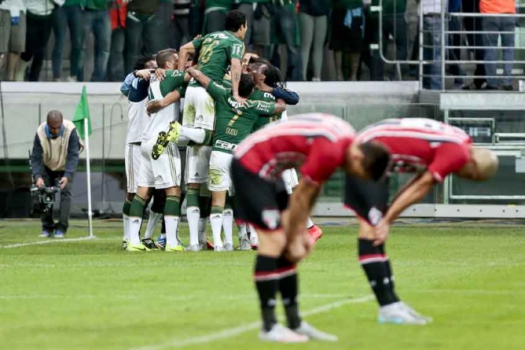Cleiton Xavier reencontra adversário de seu 'feliz' 100º jogo pelo Palmeiras