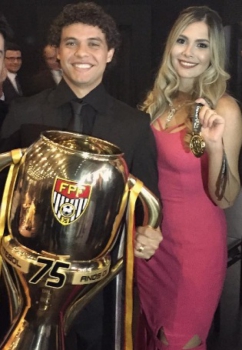 Victor Ferraz e sua esposa Vanessa