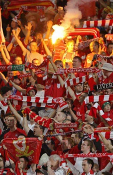 2005: Em final eletrizante, Liverpool bate Milan nos pênaltis. 3 a 3 no tempo normal