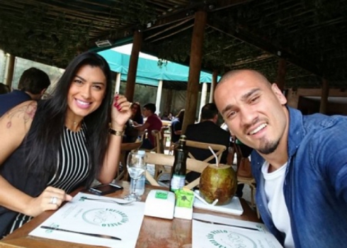 Maicon e sua esposa Ursula