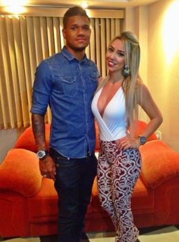 Matheus Reis e namorada Jack