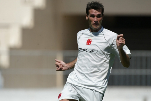 O zagueiro argentino Emiliano Dudar não se destacou pelo Vasco e hoje joga nos Estados Unidos