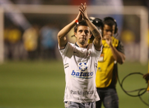 Apontado como 'Novo Messi', Defederico não conseguiu virar ídolo no Corinthians. Amarga hoje presença no modesto San Marcos de Arica, do Chile