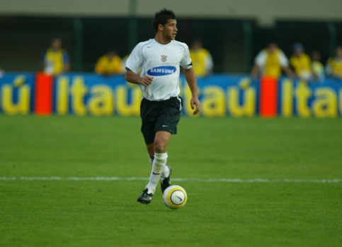 Contratado pelo Corinthians na safra de Tevez e Mascherano, Sebá é o menos famoso dos 3. Hoje joga no Newell’s Old Boys, clube que o revelou.