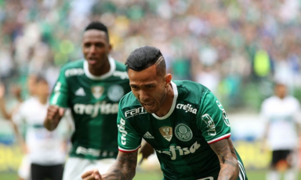 Troca de Barrios por L. Pereira foi 'pura intuição' de Cuca no Palmeiras