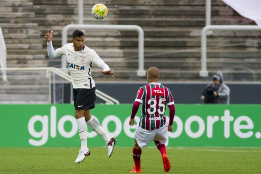 ATUAÇÕES: Cícero decide jogo para o Flu; Walter é destaque do Timão