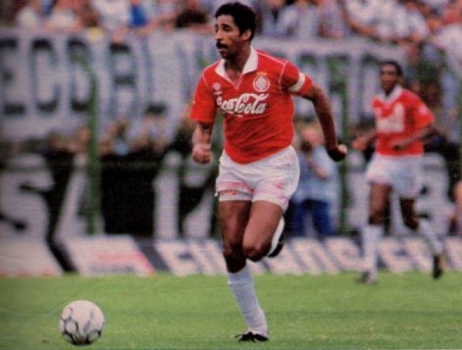 1992 - O falecido centroavante Gérson liderou o Inter na campanha do título nacional