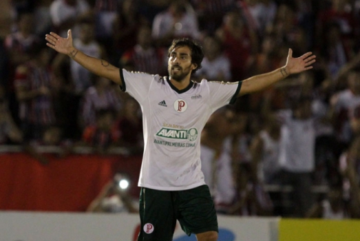 2012 - Valdivia conquistou o título nacional tão desejado pelo Palmeiras