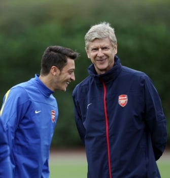 Özil e Wenger