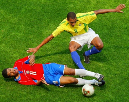 Gilberto Silva - Brasil x Costa Rica - Copa do Mundo-2002