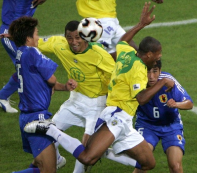 Gilberto Silva - Brasil x Japão - Copa das Confederações-2005