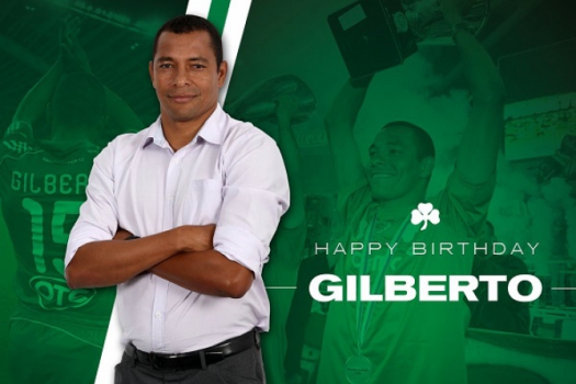 Gilberto Silva completa 40 anos