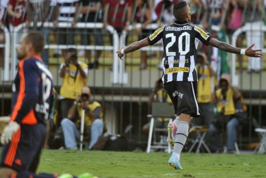 05/05/2013 - Botafogo 1x0 Fluminense - Raulino de Oliveira