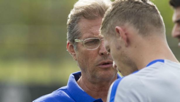 Oswaldo quer 'dar cara' ao Timão e recuperar dupla em semana livre