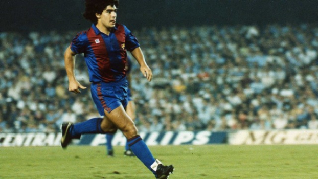 Seu jogo mais marcante foi em junho de 1983, em que arrebentou contra o Real Madrid e foi aplaudido no Bernabéu