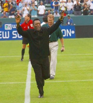 Pelé jogou três temporada nos EUA e conquistou um título nacional com o Cosmos