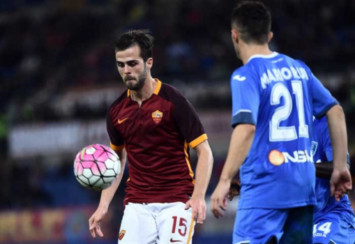 Mário Rui, com ruptura do ligamento cruzado, volta em janeiro ao time da Roma