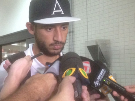 Camacho espera Inter desesperado e diz que Timão tem de 'recolher cacos'